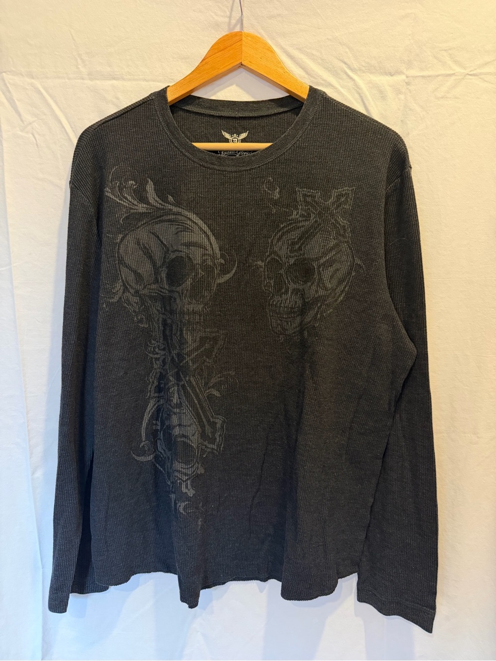 Y2K Thermal Faded Glory Skulls and Crosses Size Large
